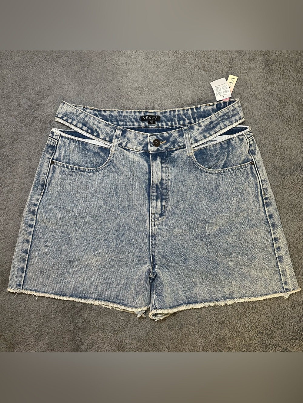 VENUS Light Washed Denim High Rise Cutoff Shorts